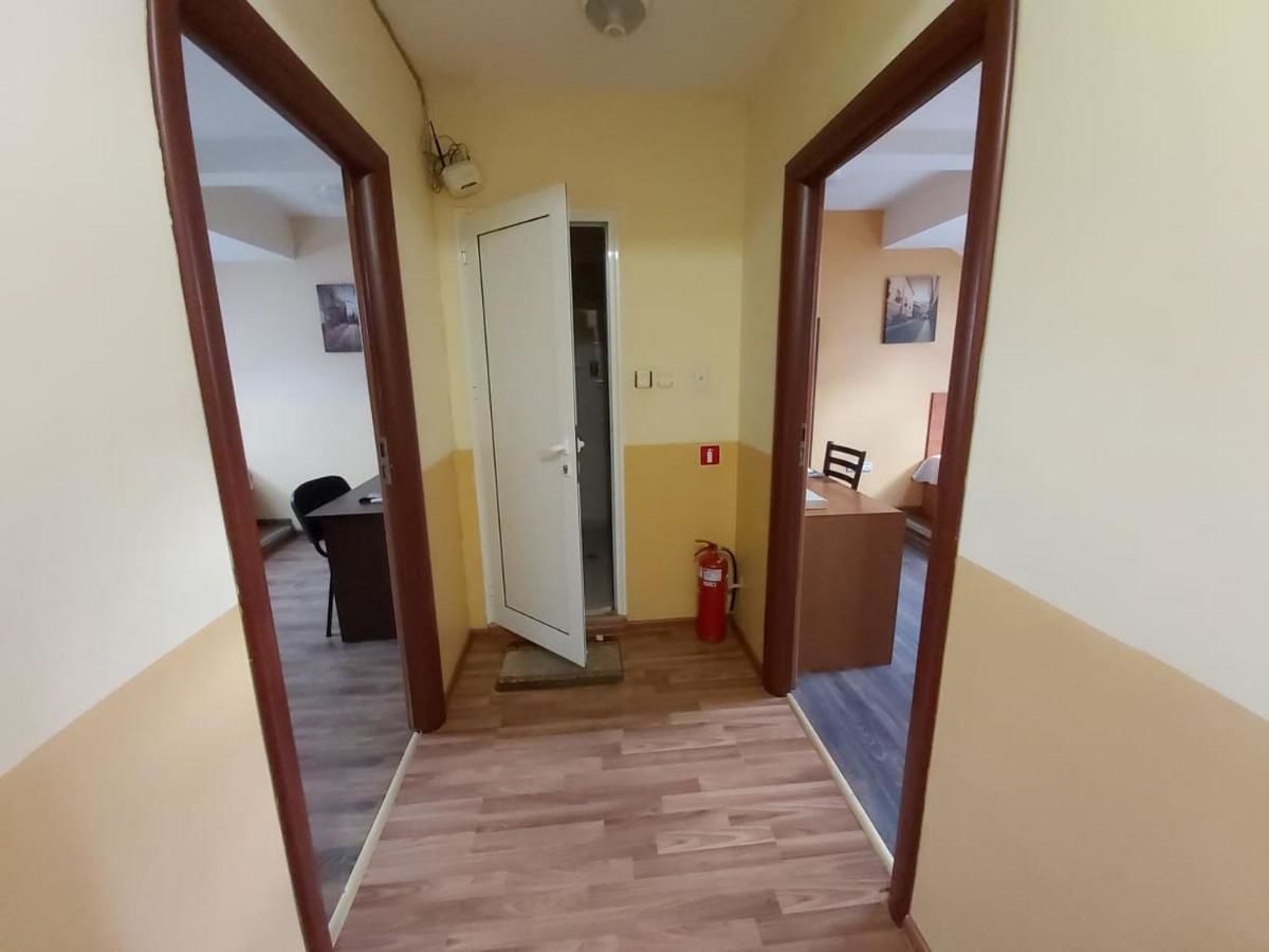 Отель Hotel Mirage Pleven Плевен