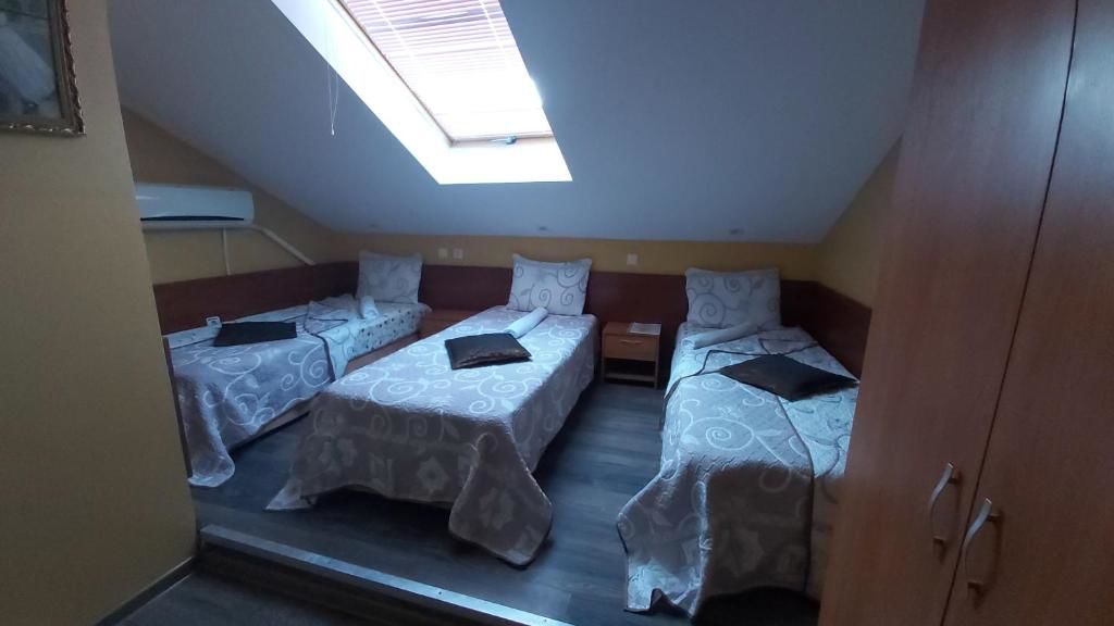 Отель Hotel Mirage Pleven Плевен