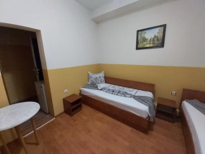 Отель Hotel Mirage Pleven Плевен